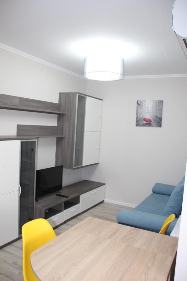 Lowcost Tryp Apartment Oradea Luaran gambar