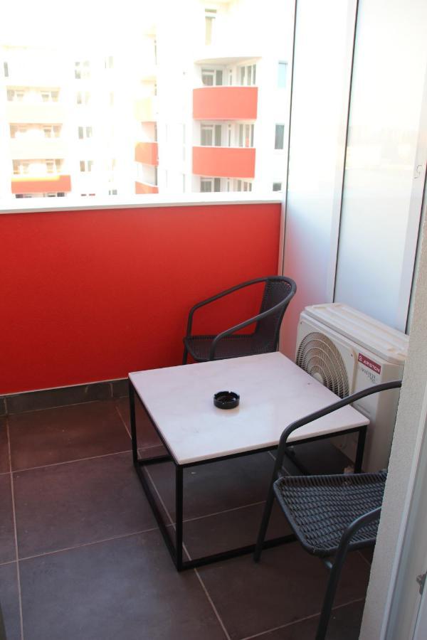 Lowcost Tryp Apartment Oradea Luaran gambar
